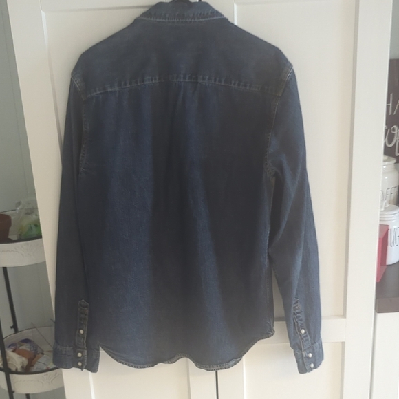 GAP Blue Casual Button Down Shirt with Contrast Stitching - Picture 3 of 3